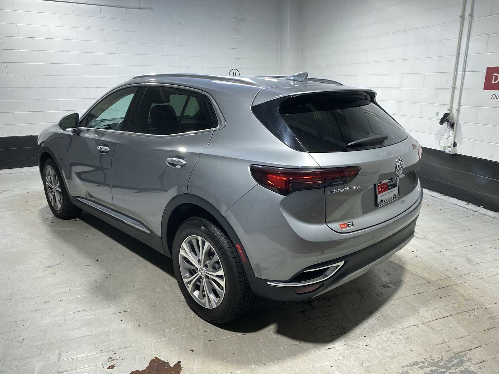 Used 2023 Buick Envision Preferred image 4