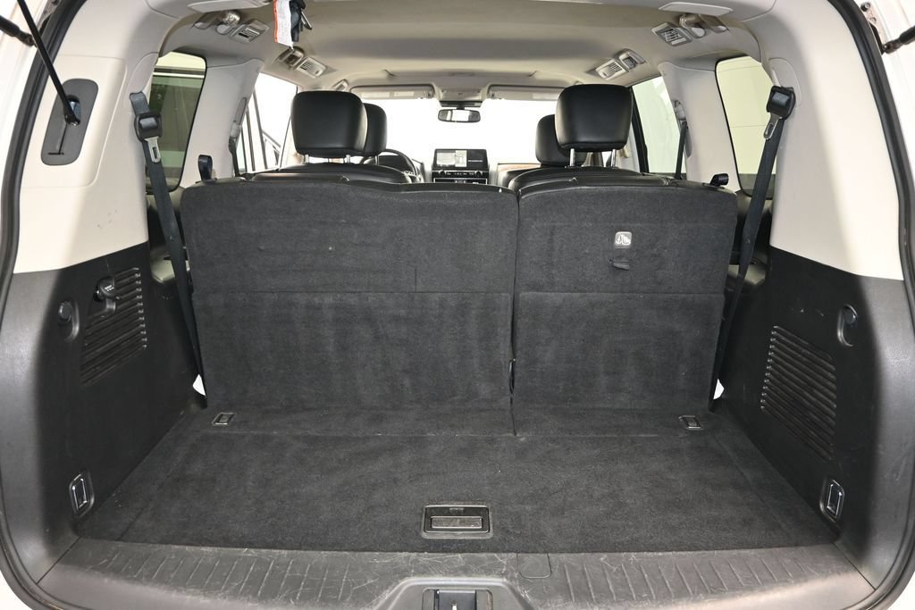 Used 2024 Nissan Armada SL w/ Captain's Chairs Package RWD image 10
