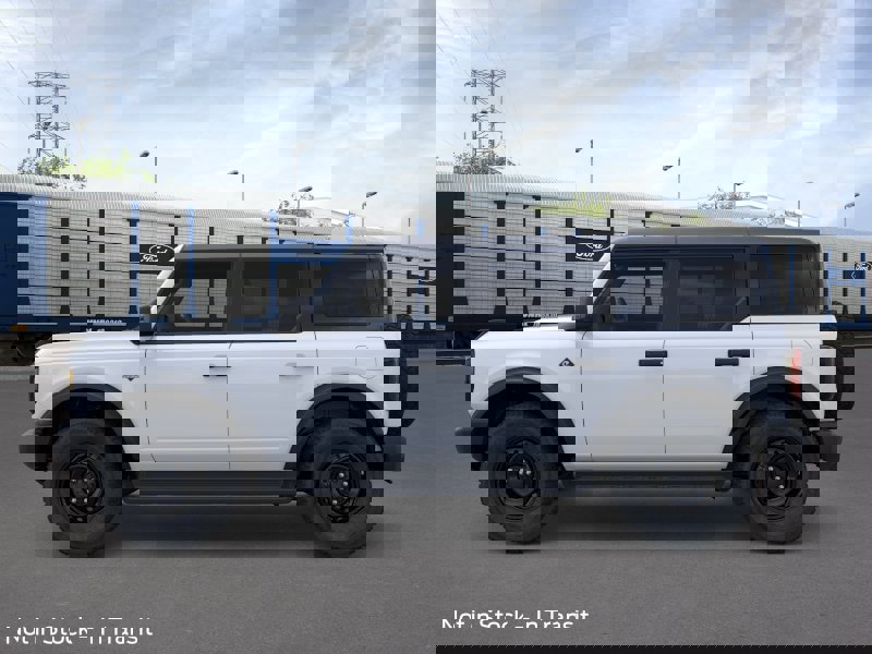 New 2026 Ford Bronco Outer Banks image 3