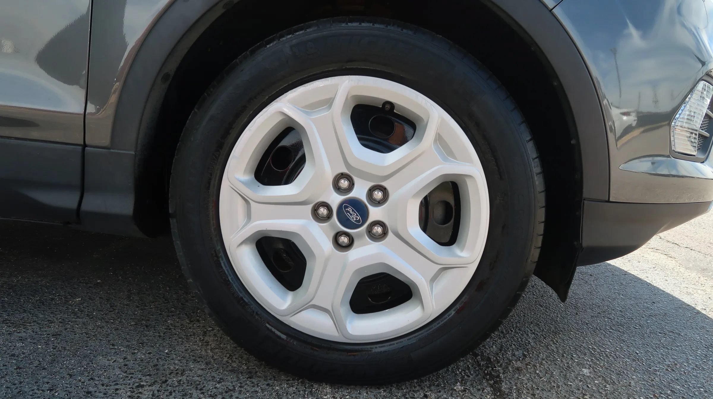 Used 2019 Ford Escape S FWD image 45