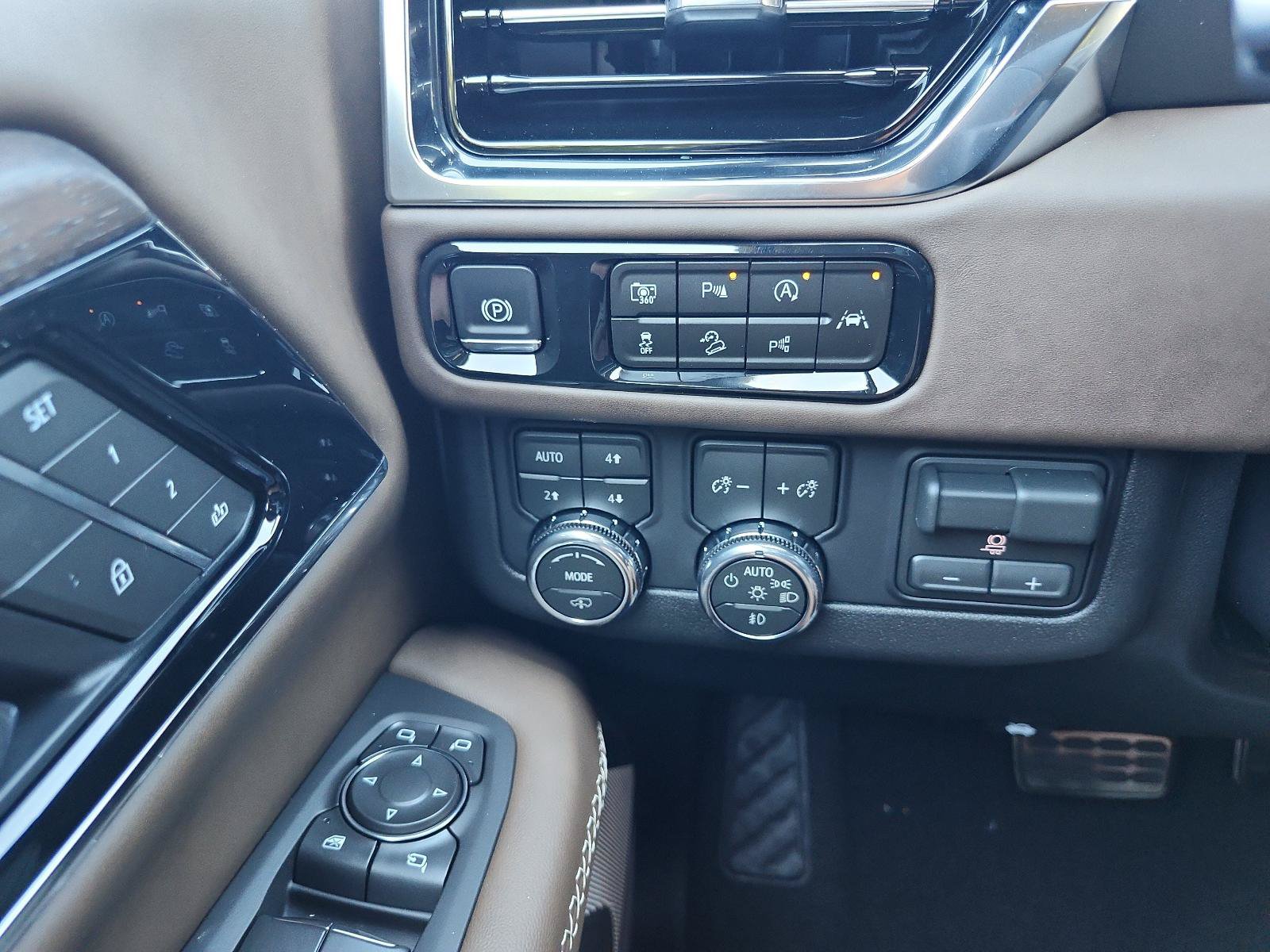 New 2026 GMC Yukon XL Denali Ultimate AWD/4WD image 20