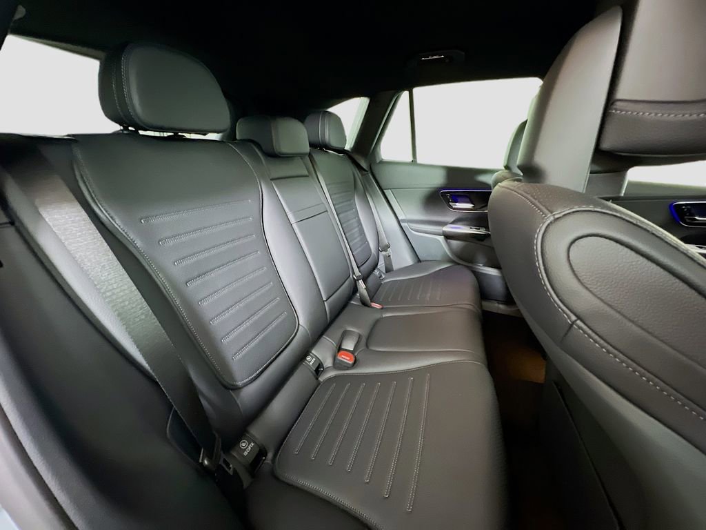 New 2025 Mercedes-Benz GLC 350e 4MATIC image 29