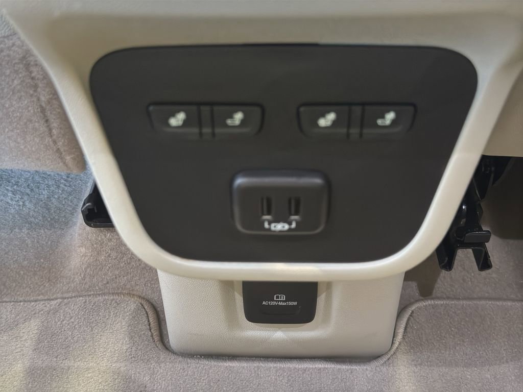 Certified 2020 GMC Terrain Denali w/ Denali Premium Package image 13