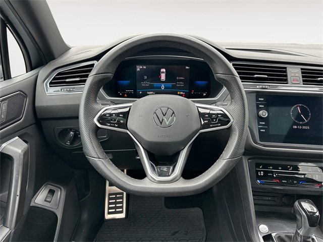 Used 2022 Volkswagen Tiguan SE R-Line image 12
