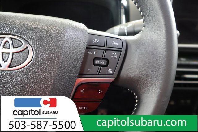 Used 2025 Toyota Camry SE image 20