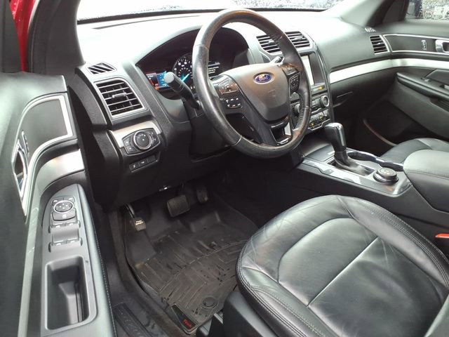 Used 2017 Ford Explorer XLT w/ Equipment Group 202A image 21