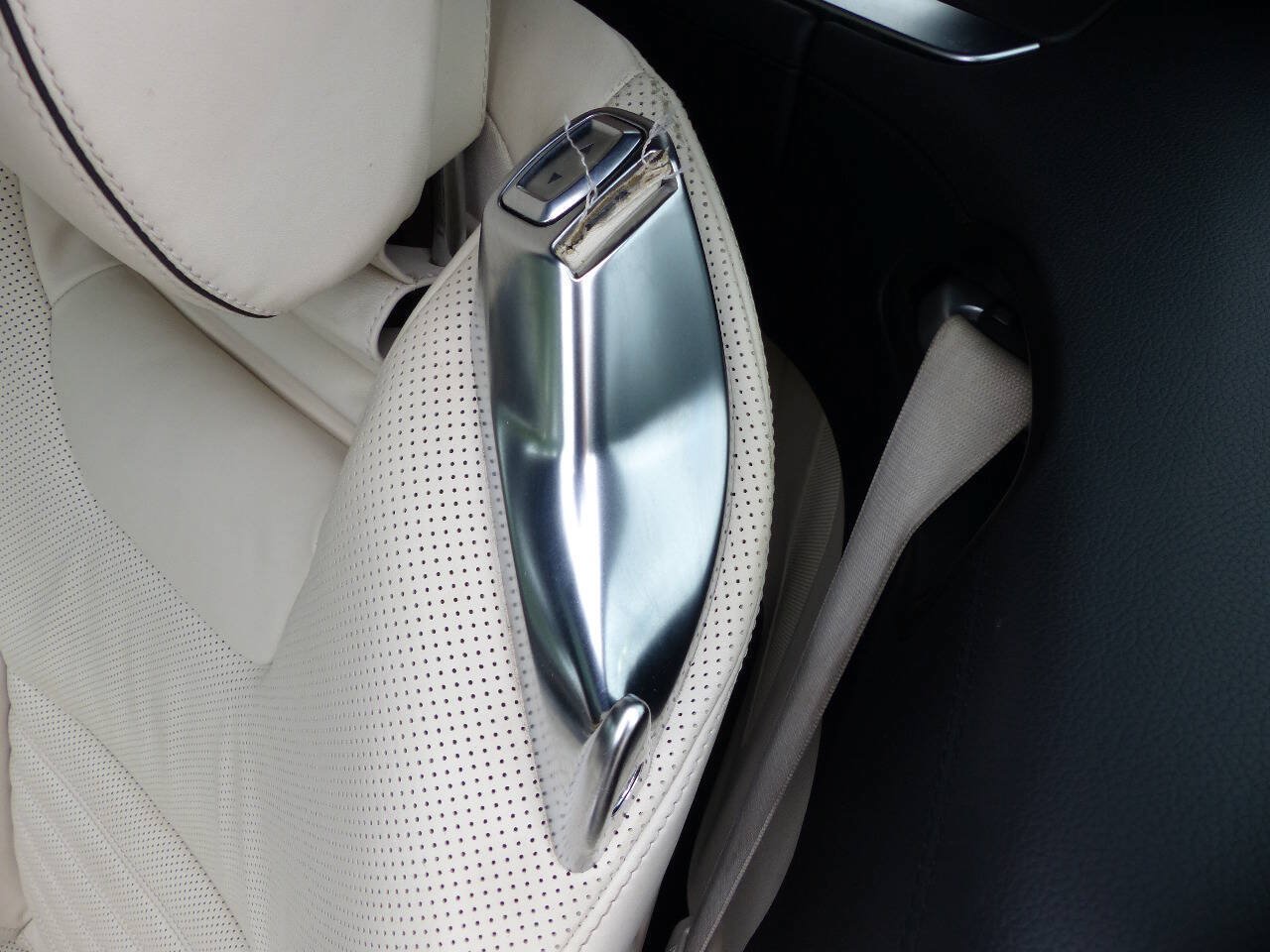 Used 2014 Mercedes-Benz SL 550 image 31