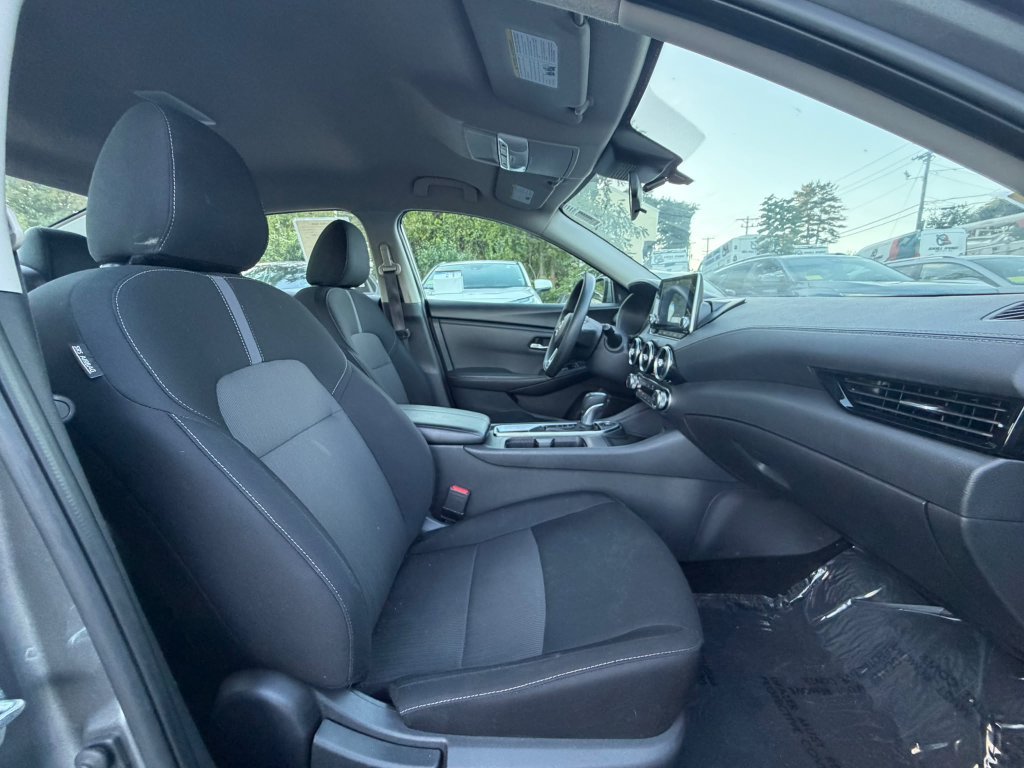 Used 2024 Nissan Sentra SV FWD image 17