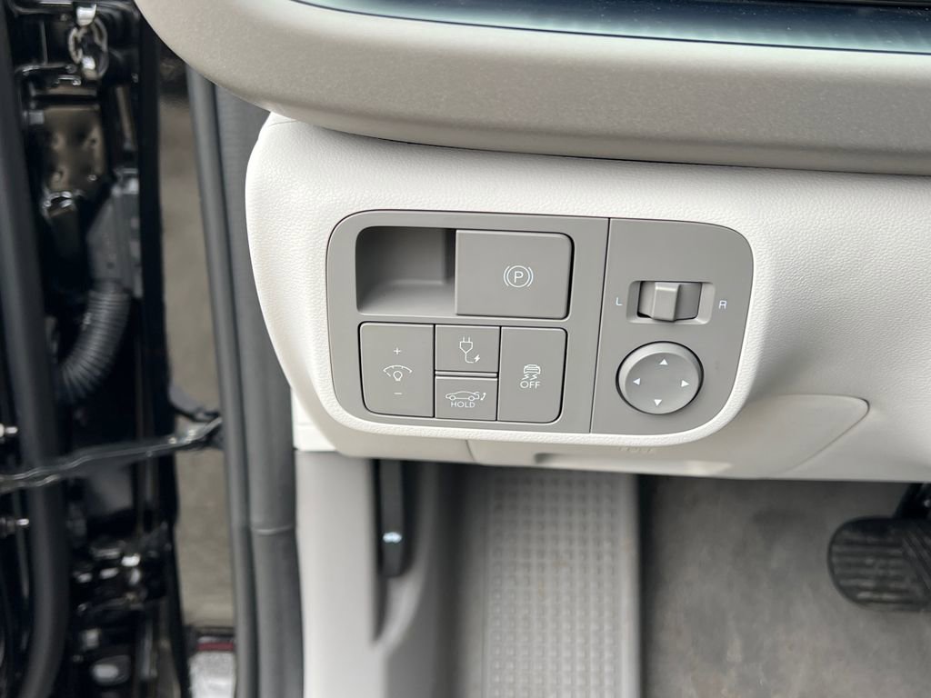 New 2025 Hyundai Ioniq 6 SEL image 27