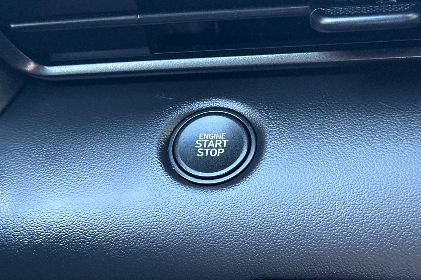 Certified 2025 Hyundai Elantra Sport w/ Cargo Package image 23