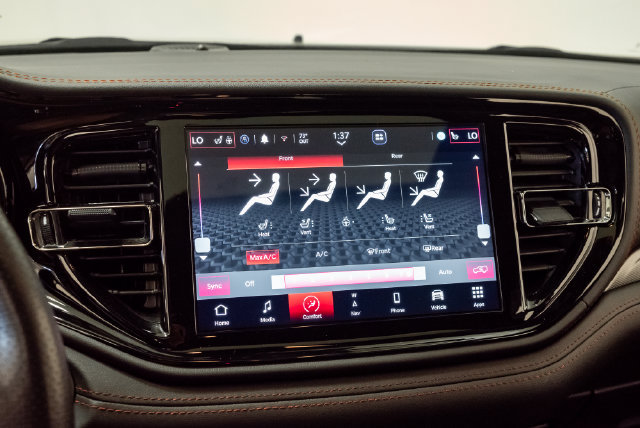 Used 2024 Dodge Durango GT AWD/4WD image 19