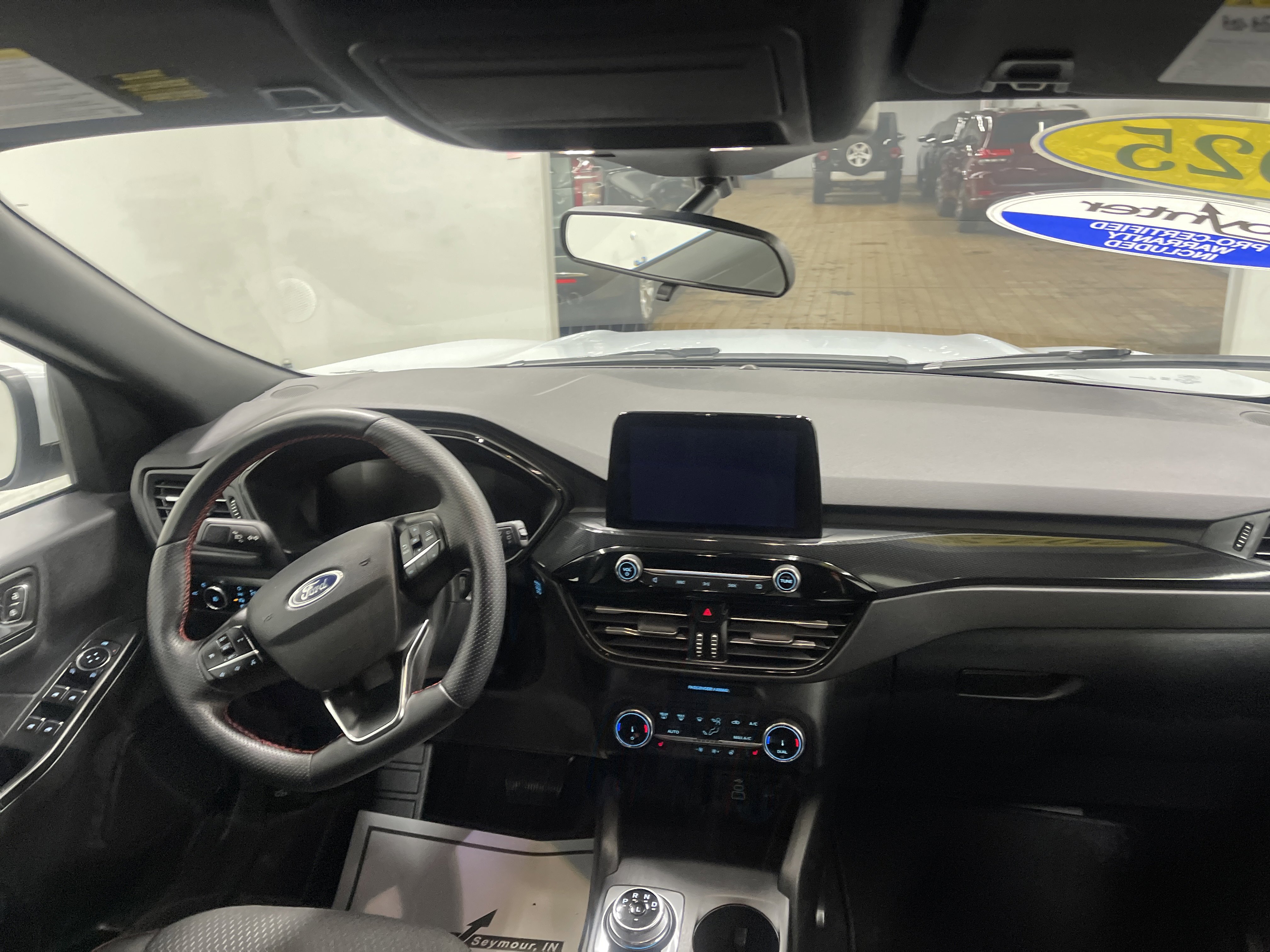 Used 2025 Ford Escape ST-Line Select image 23