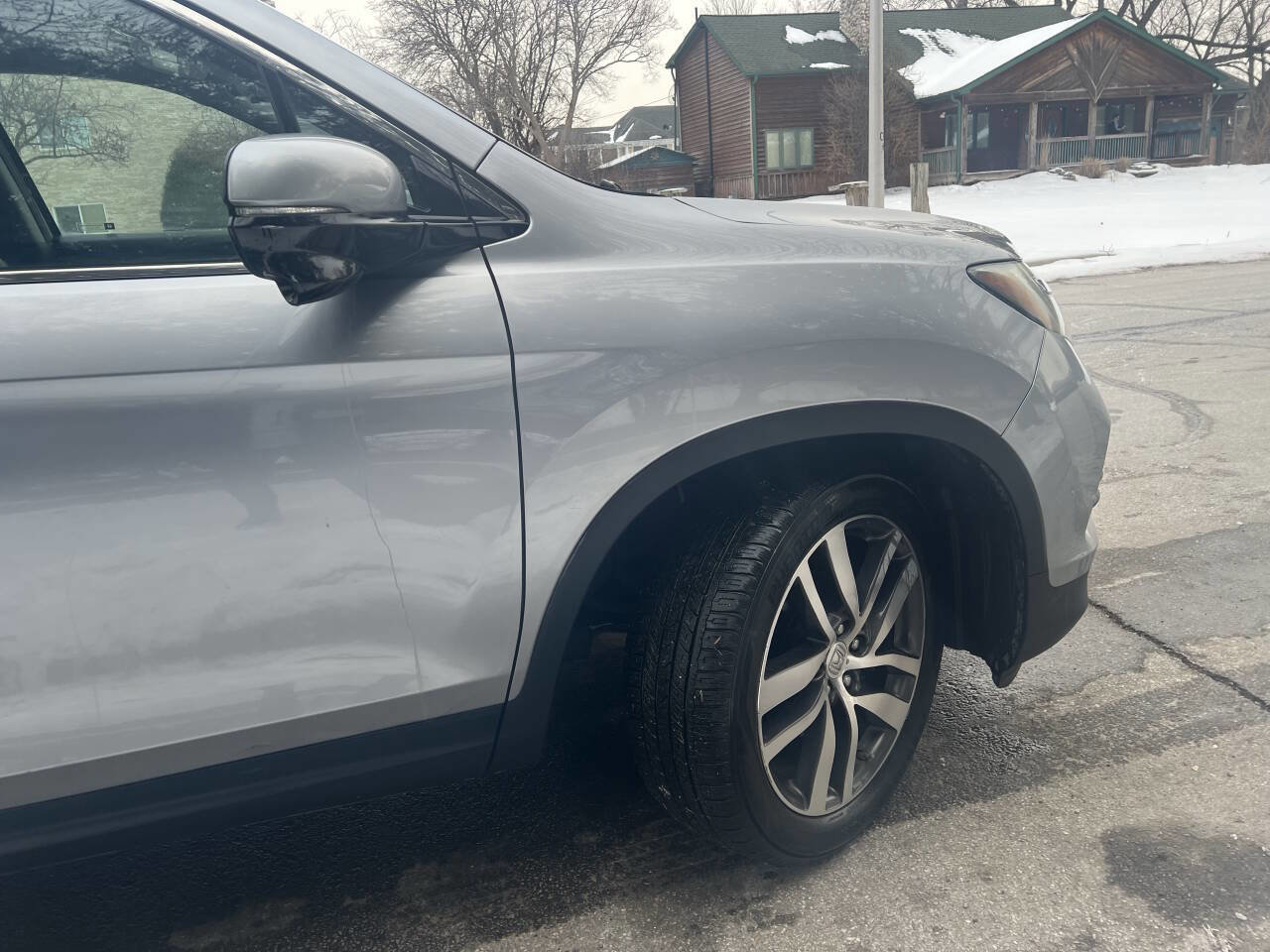Used 2017 Honda Pilot Touring image 17