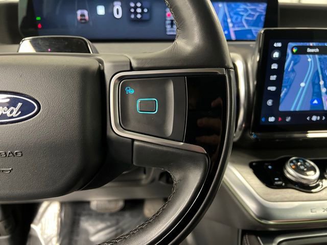 Used 2025 Ford Expedition Max Platinum AWD/4WD image 29