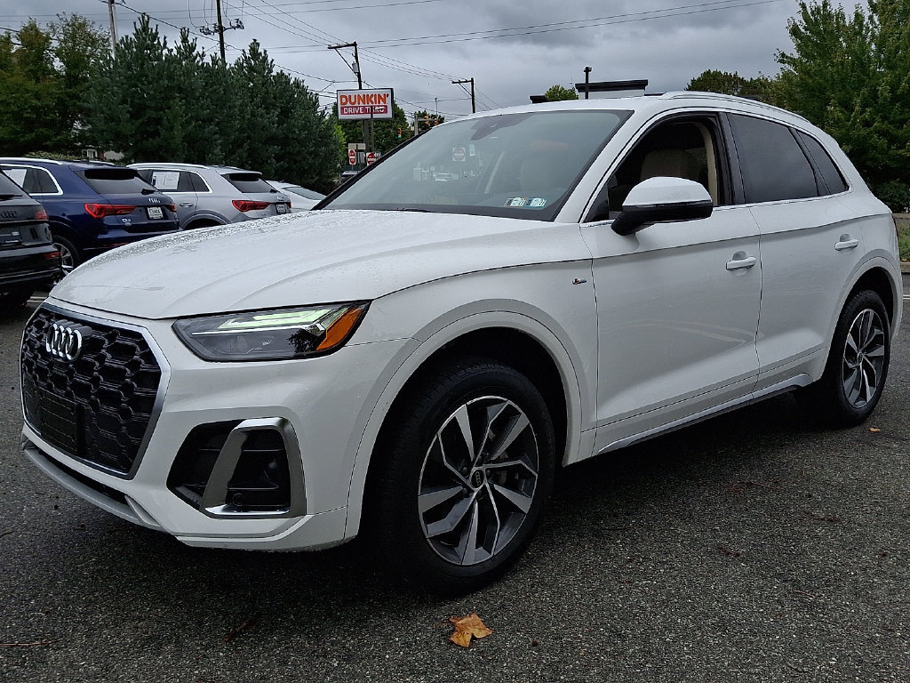 Used 2023 Audi Q5 2.0T Premium Plus w/ Premium Plus Package AWD/4WD image 6