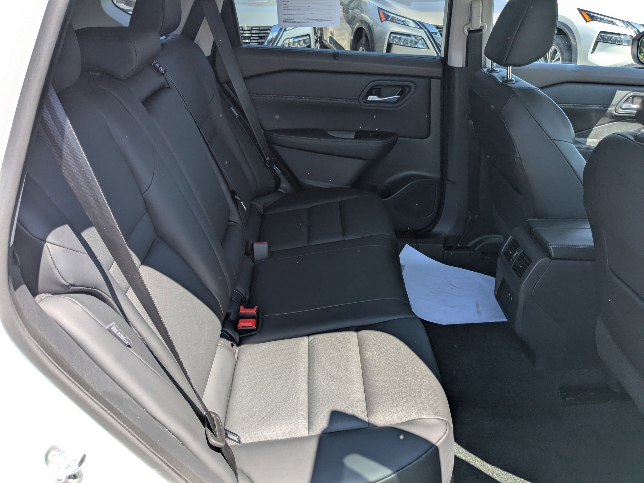Certified 2022 Nissan Rogue SV w/ SV Premium Package image 22