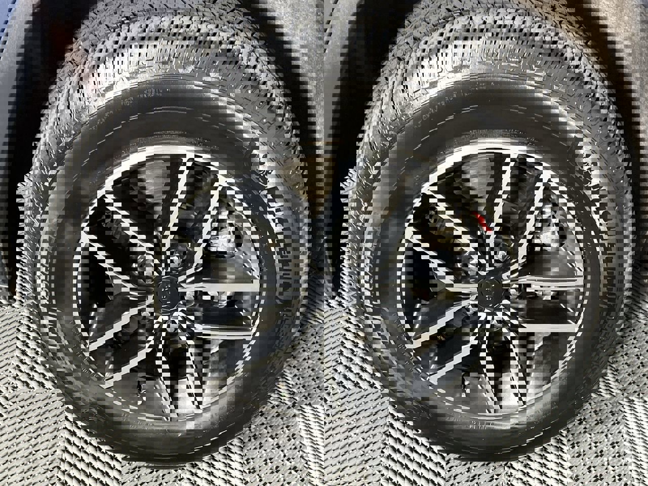 Used 2020 Jeep Grand Cherokee Trailhawk w/ Interior Metal Package image 9