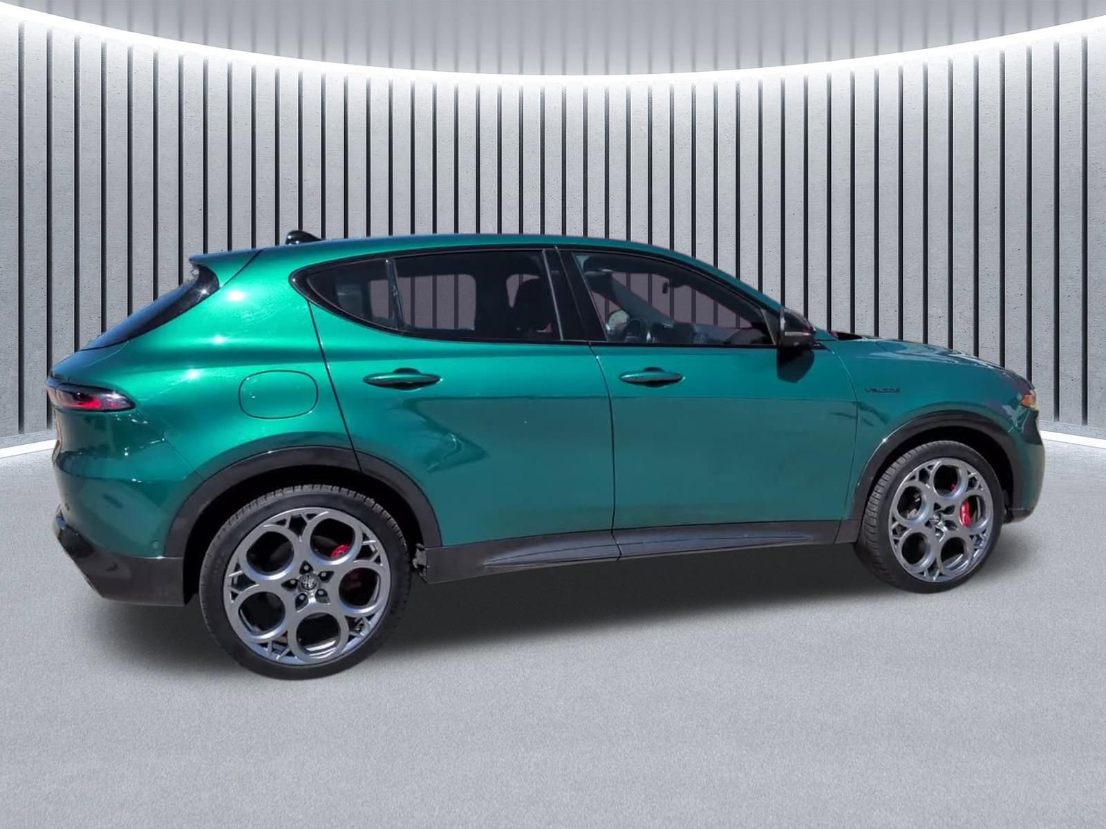 Used 2024 Alfa Romeo Tonale Veloce image 4