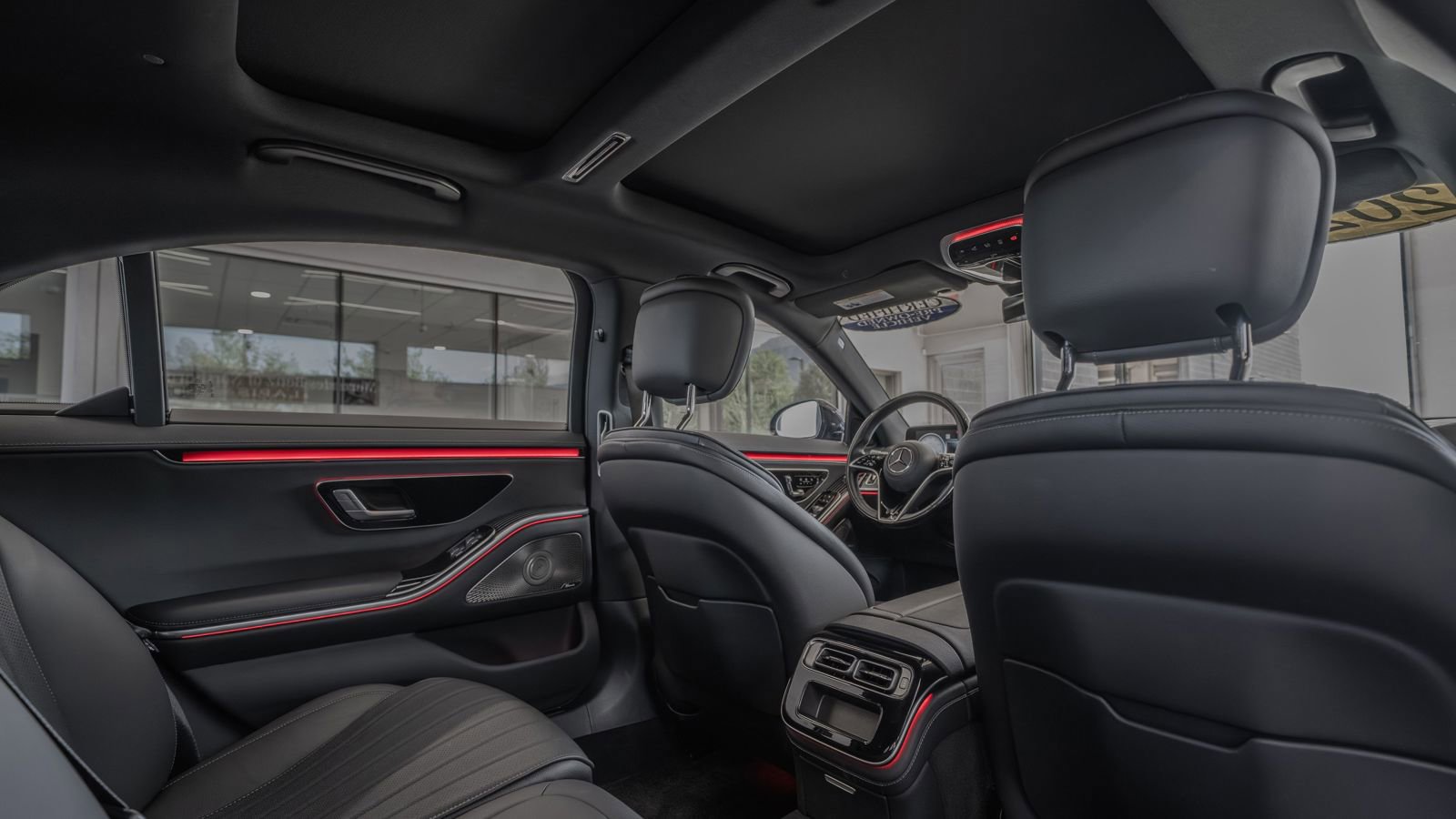 Used 2023 Mercedes-Benz S 500 4MATIC w/ AMG Line image 28