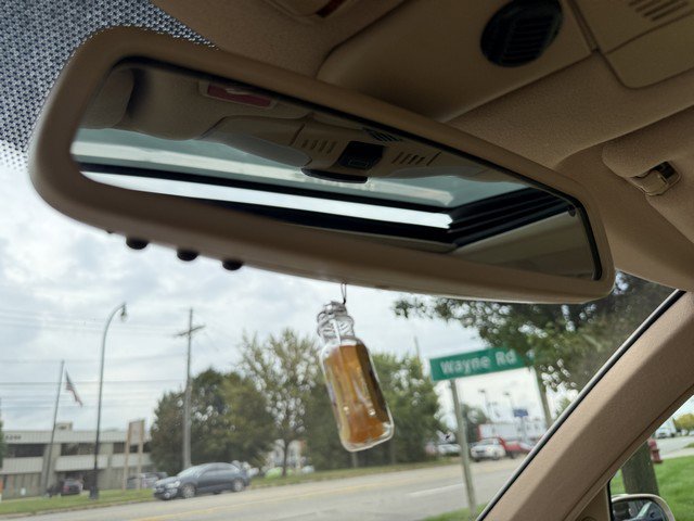 Used 2001 Mercedes-Benz E 320 Sedan image 34