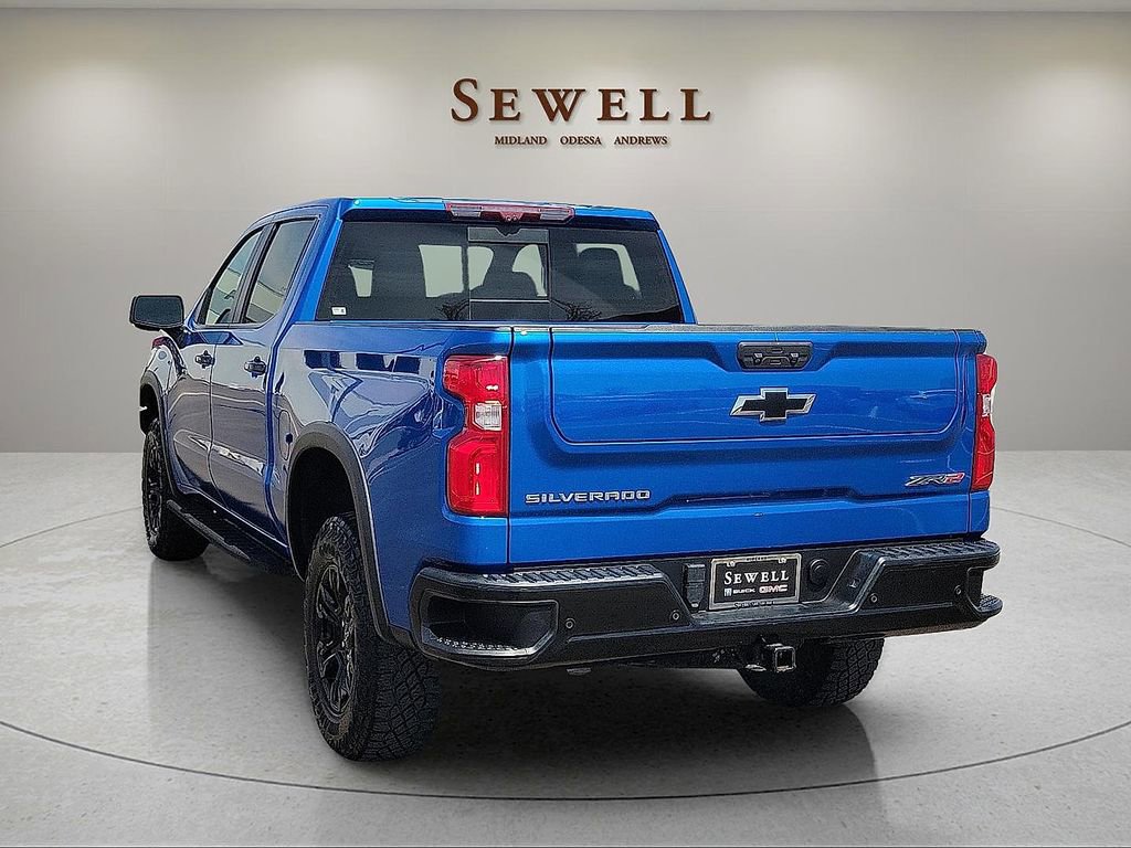 Used 2023 Chevrolet Silverado 1500 ZR2 w/ Technology Package AWD/4WD image 3