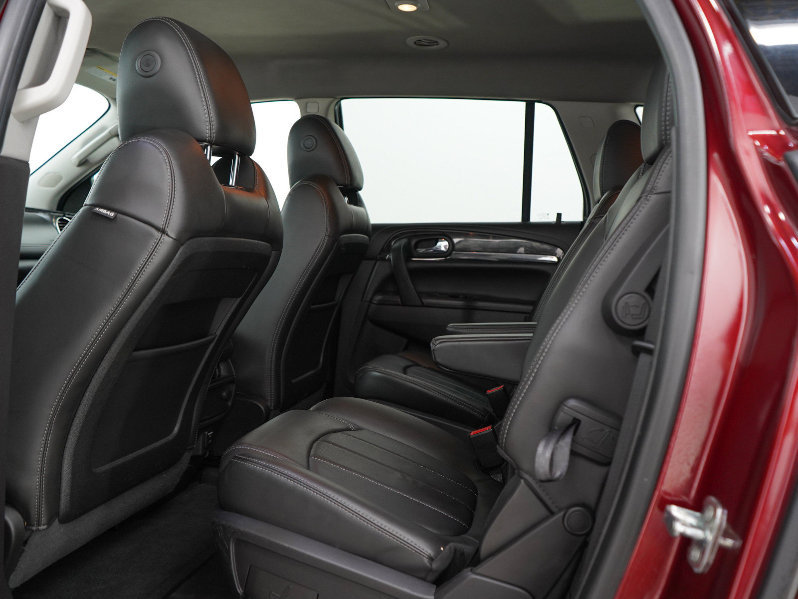 Used 2016 Buick Enclave Leather w/ Trailering Package AWD/4WD image 18