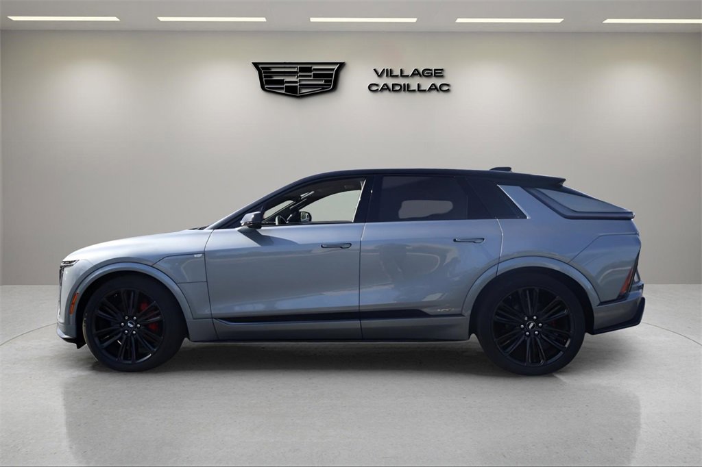 New 2026 Cadillac Lyriq V image 2