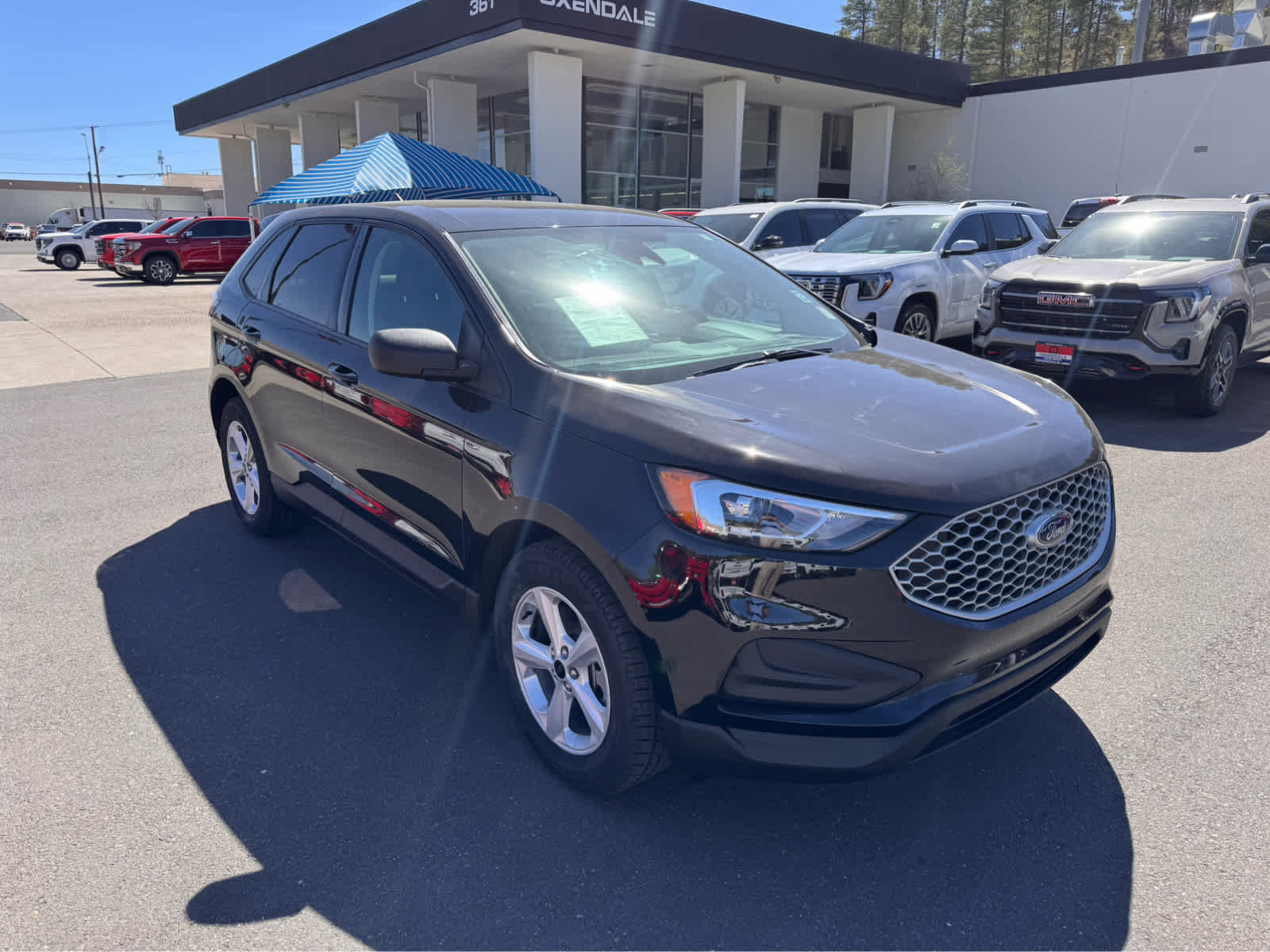 Used 2024 Ford Edge SE image 7