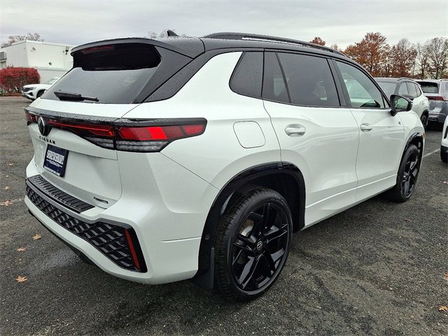 New 2026 Volkswagen Tiguan SE R-Line image 4