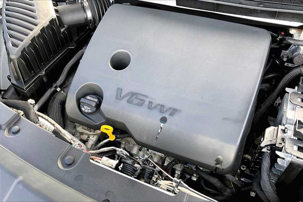 Used 2023 Chevrolet Traverse LT FWD image 30