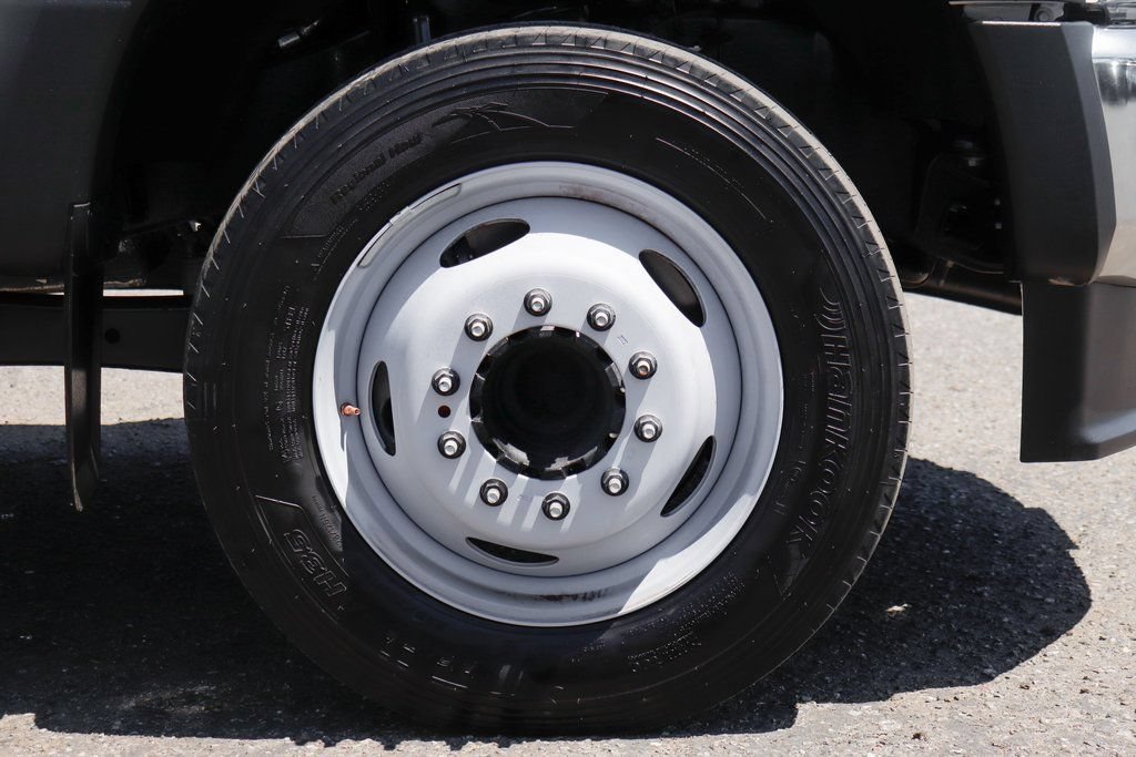 Used 2022 Ford F550 2WD Regular Cab Super Duty w/ XLT Value Package image 43