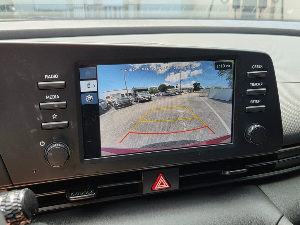 Used 2025 Hyundai Elantra Sport FWD image 22