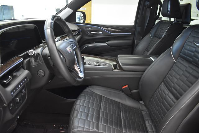 Used 2023 Cadillac Escalade ESV Sport Platinum AWD/4WD image 22