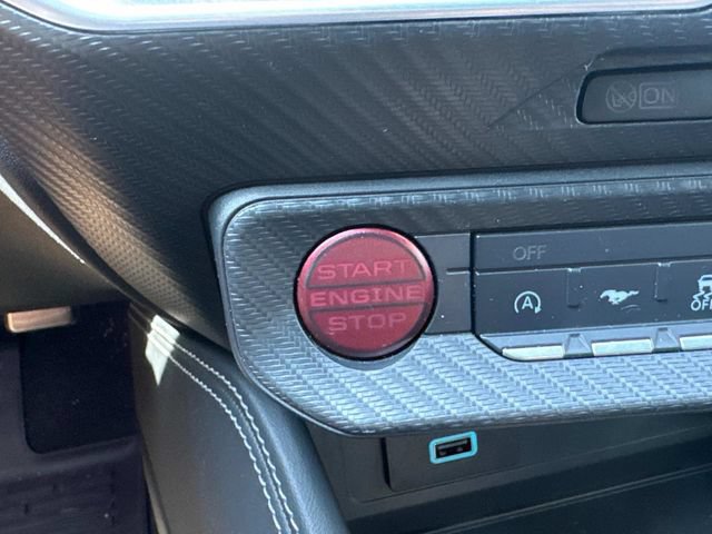 Used 2025 Ford Mustang GT Premium RWD image 32