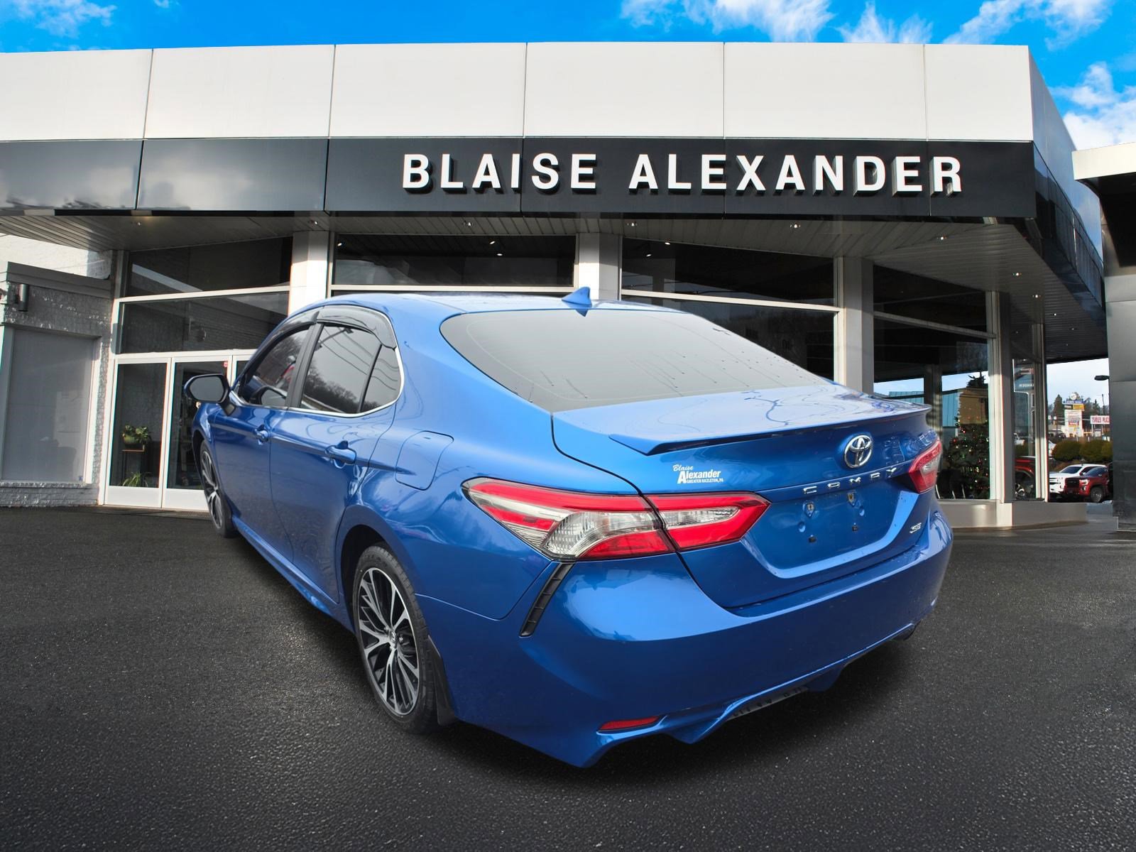 Used 2018 Toyota Camry SE w/ Audio Package image 6