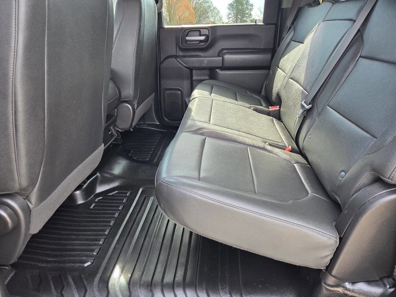 Used 2023 GMC Sierra 3500 Pro w/ Convenience Package image 11