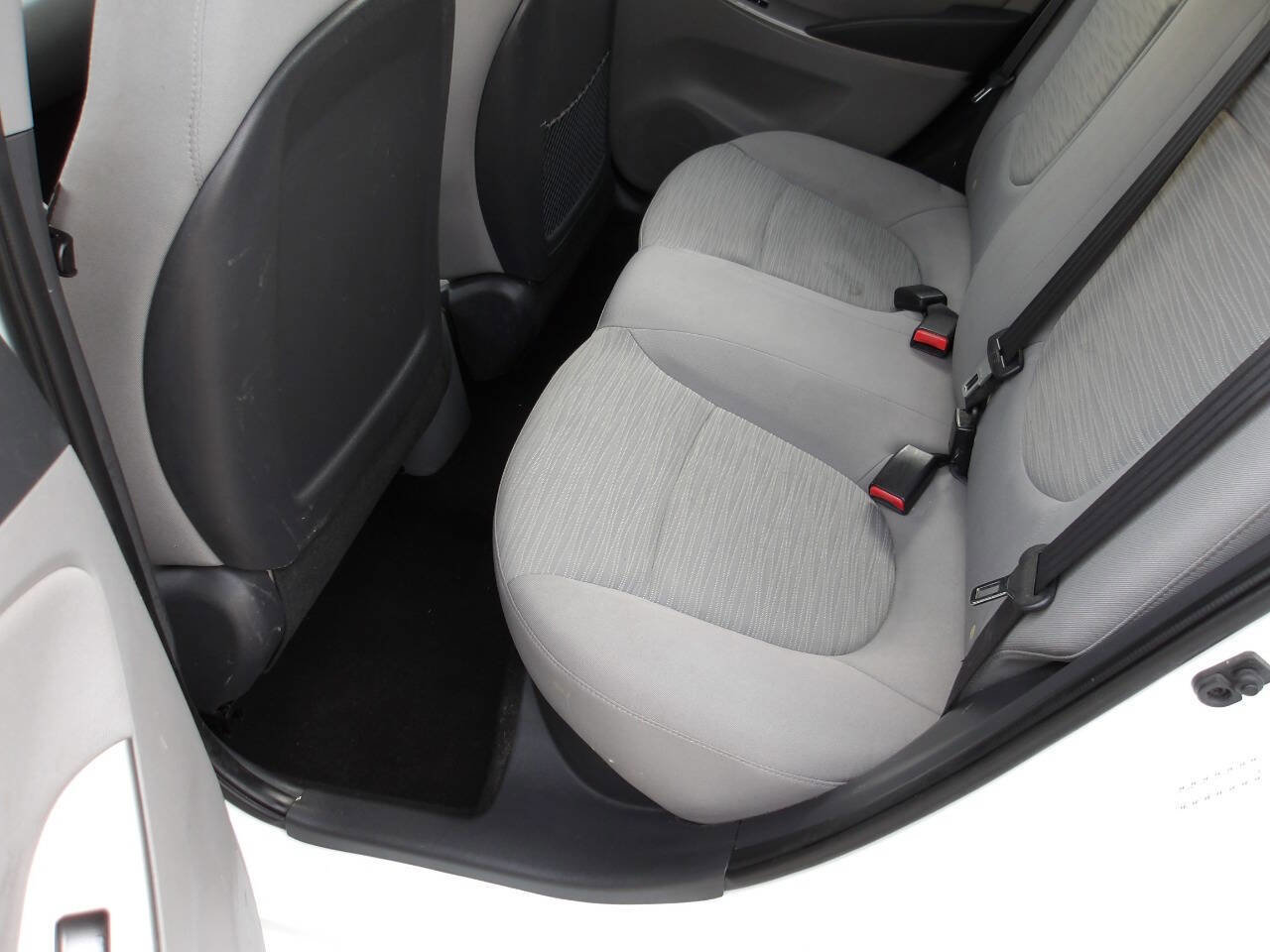 Used 2015 Hyundai Accent GLS image 19