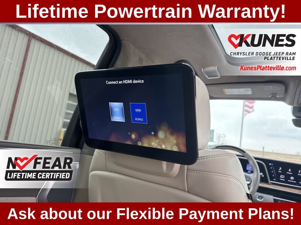 Used 2023 Cadillac Escalade Premium Luxury Platinum image 31