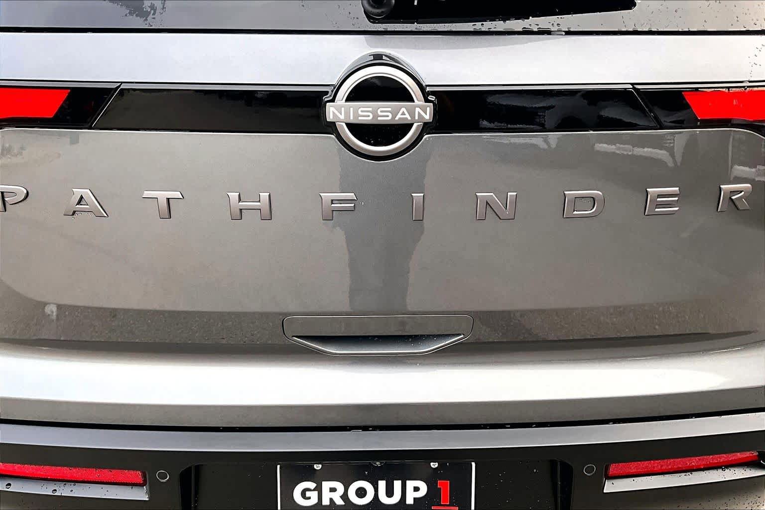 New 2026 Nissan Pathfinder SV image 8
