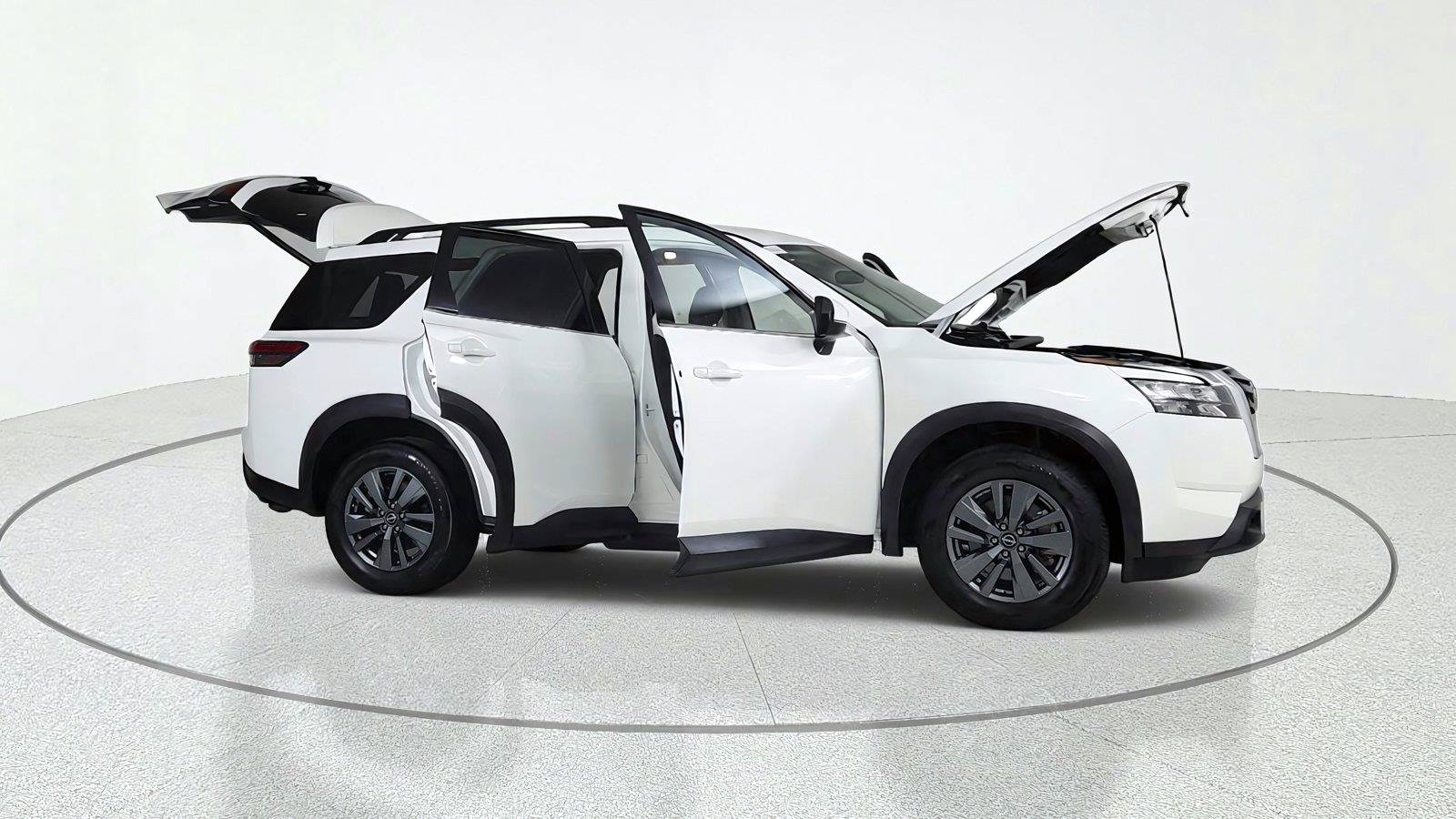 Certified 2025 Nissan Pathfinder SV FWD image 15