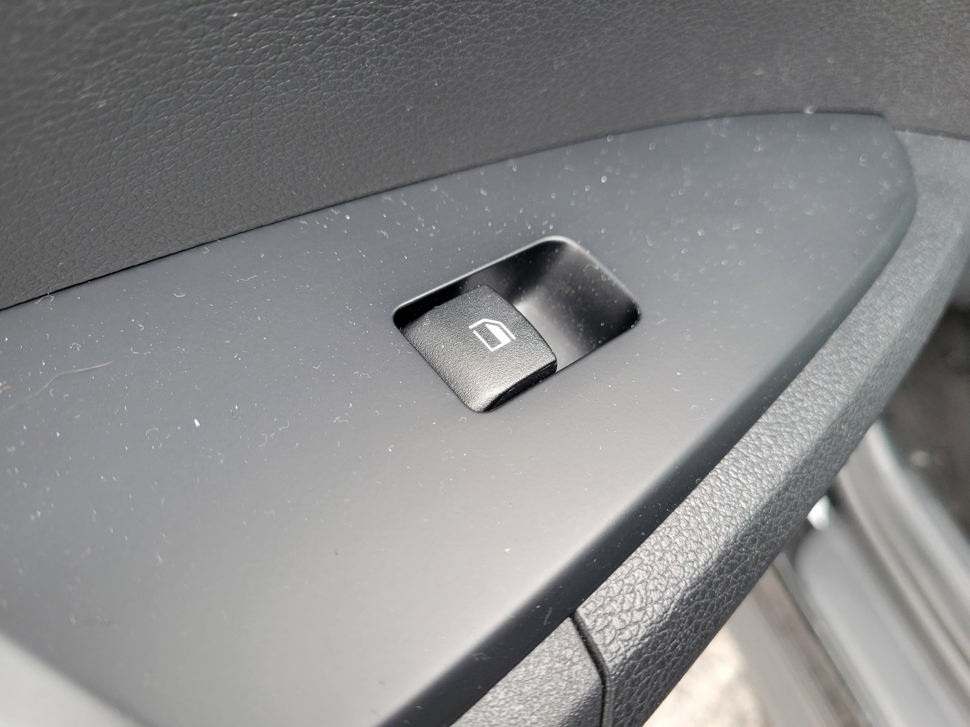 Used 2025 Kia Sportage LX image 14