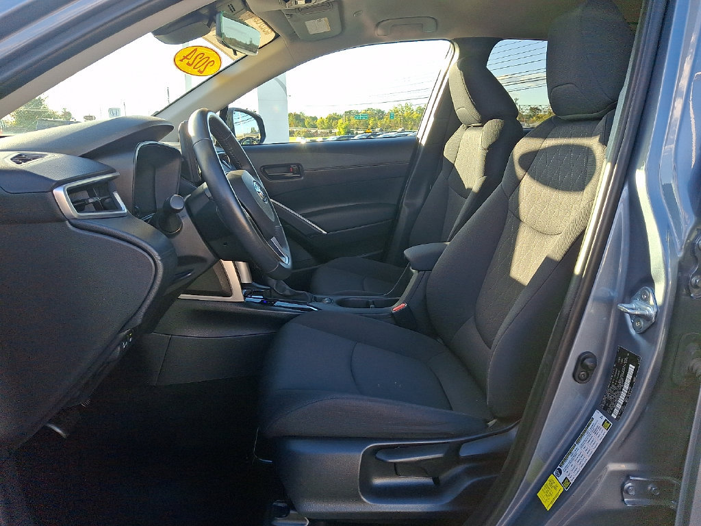Certified 2024 Toyota Corolla Cross LE AWD/4WD image 19