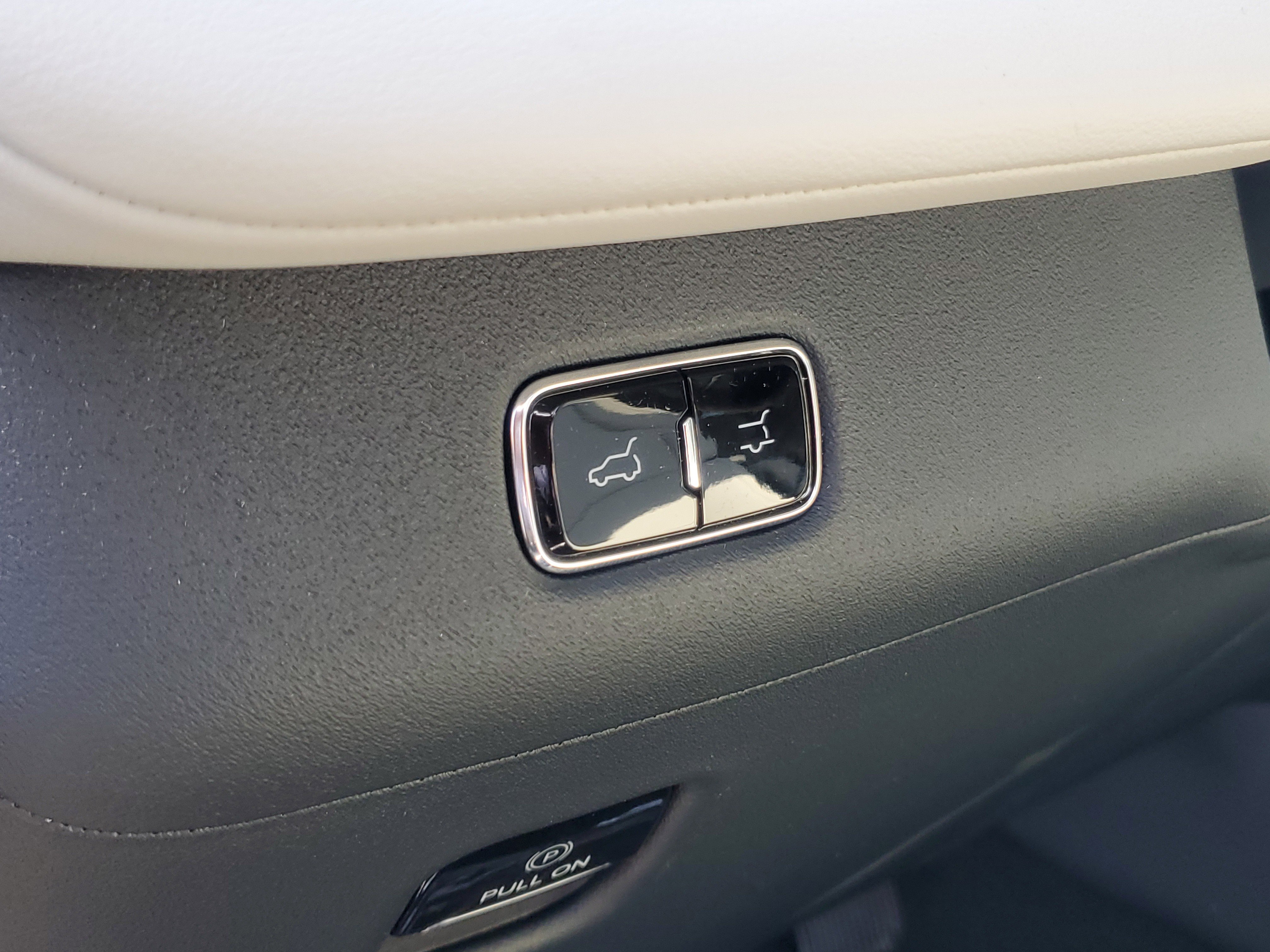 New 2026 Lincoln Navigator Reserve AWD/4WD image 14