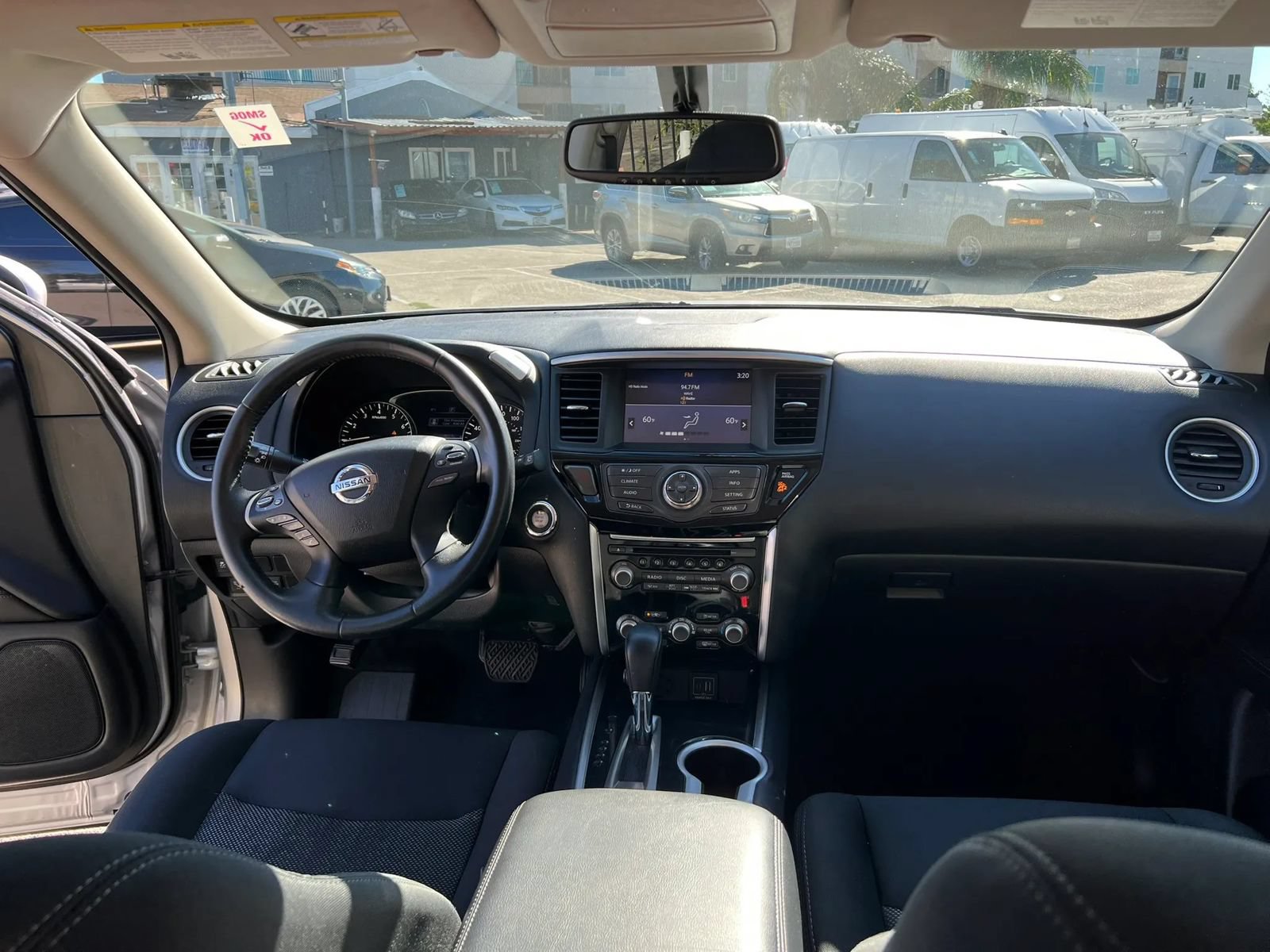 Used 2019 Nissan Pathfinder SV FWD image 14