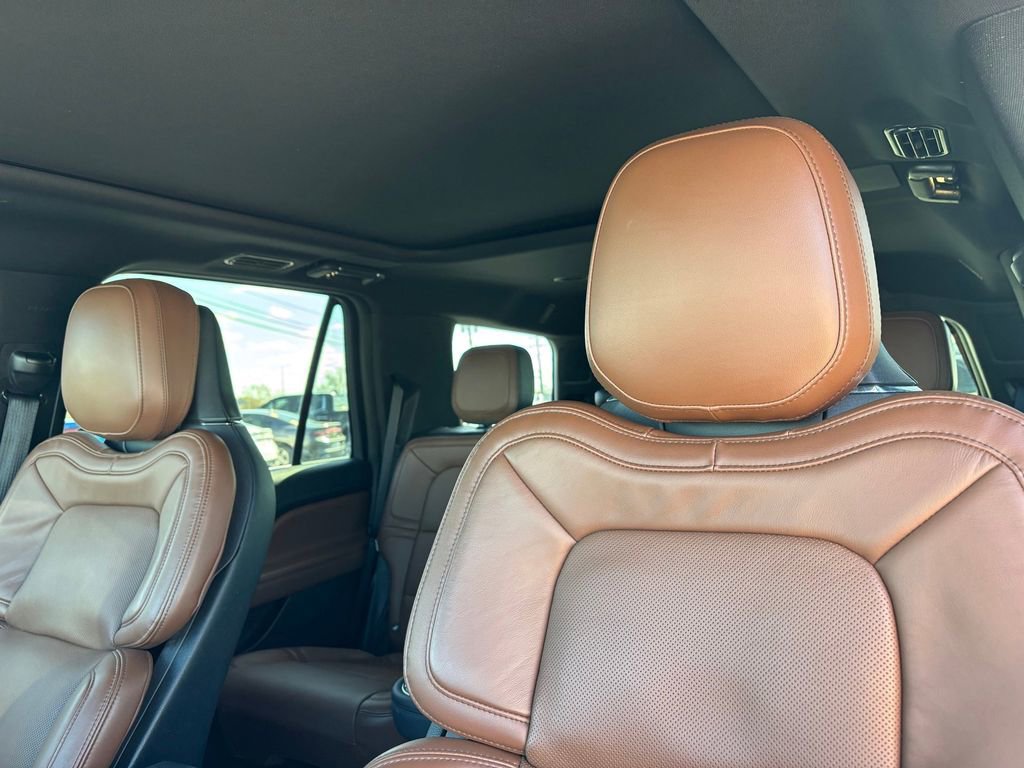 Used 2024 Lincoln Navigator Reserve image 14