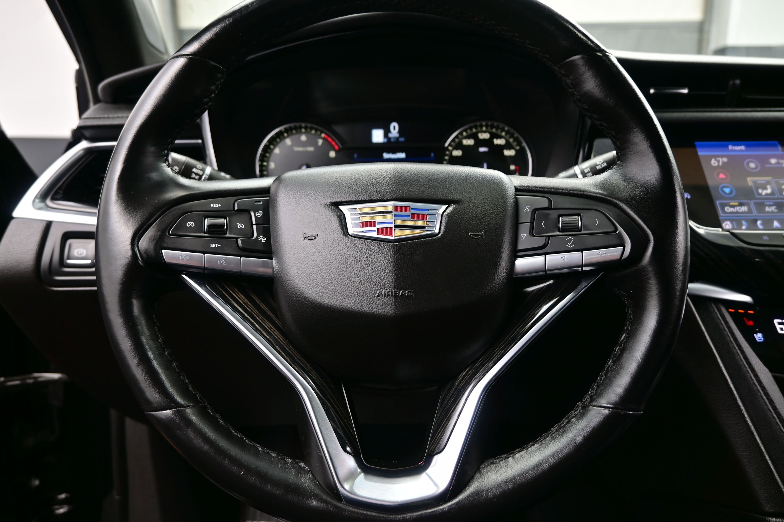 Used 2023 Cadillac XT6 Premium Luxury FWD image 24