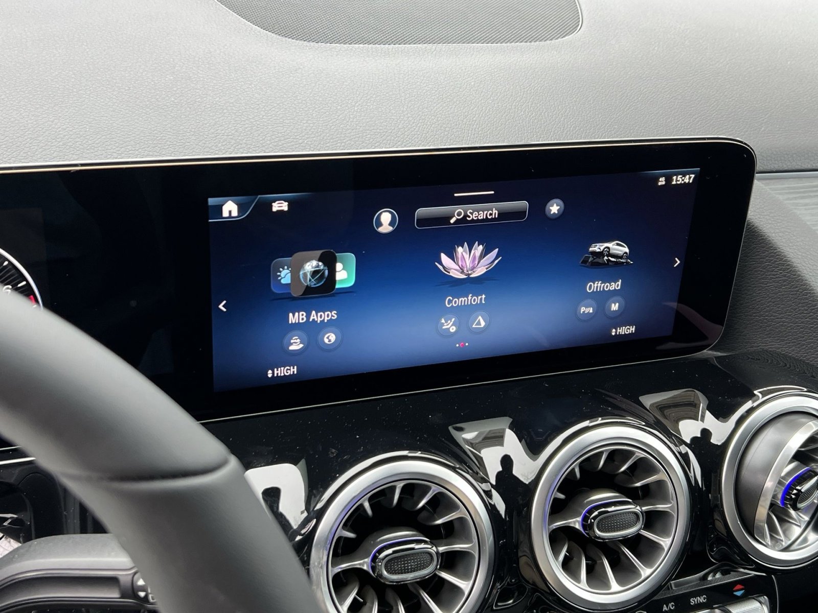 New 2026 Mercedes-Benz GLA 250 4MATIC image 18