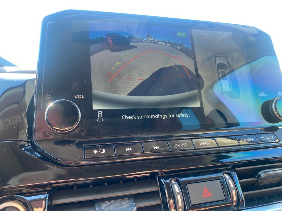 Used 2024 Nissan Pathfinder Platinum AWD/4WD image 23