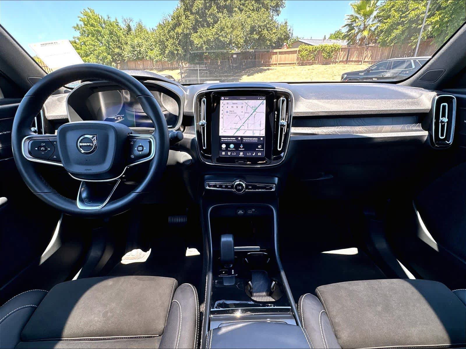 Used 2023 Volvo C40 P8 Recharge Ultimate AWD/4WD image 18