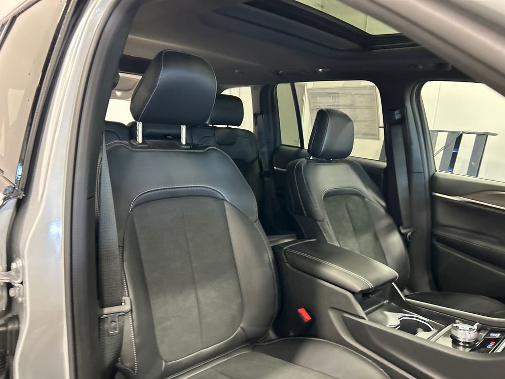 New 2026 Jeep Grand Cherokee Altitude image 34